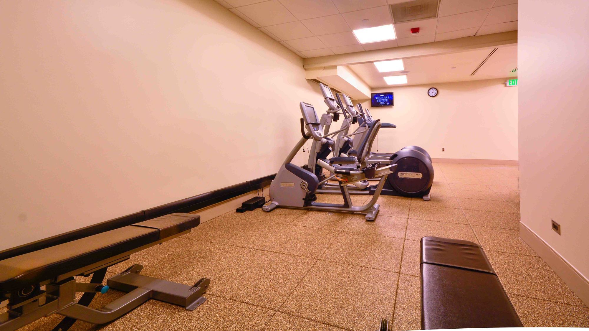 Embassy Suites By Hilton Denver Central Park Facilities photo