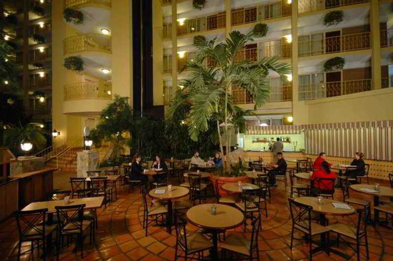 Embassy Suites By Hilton Denver Central Park Exterior photo